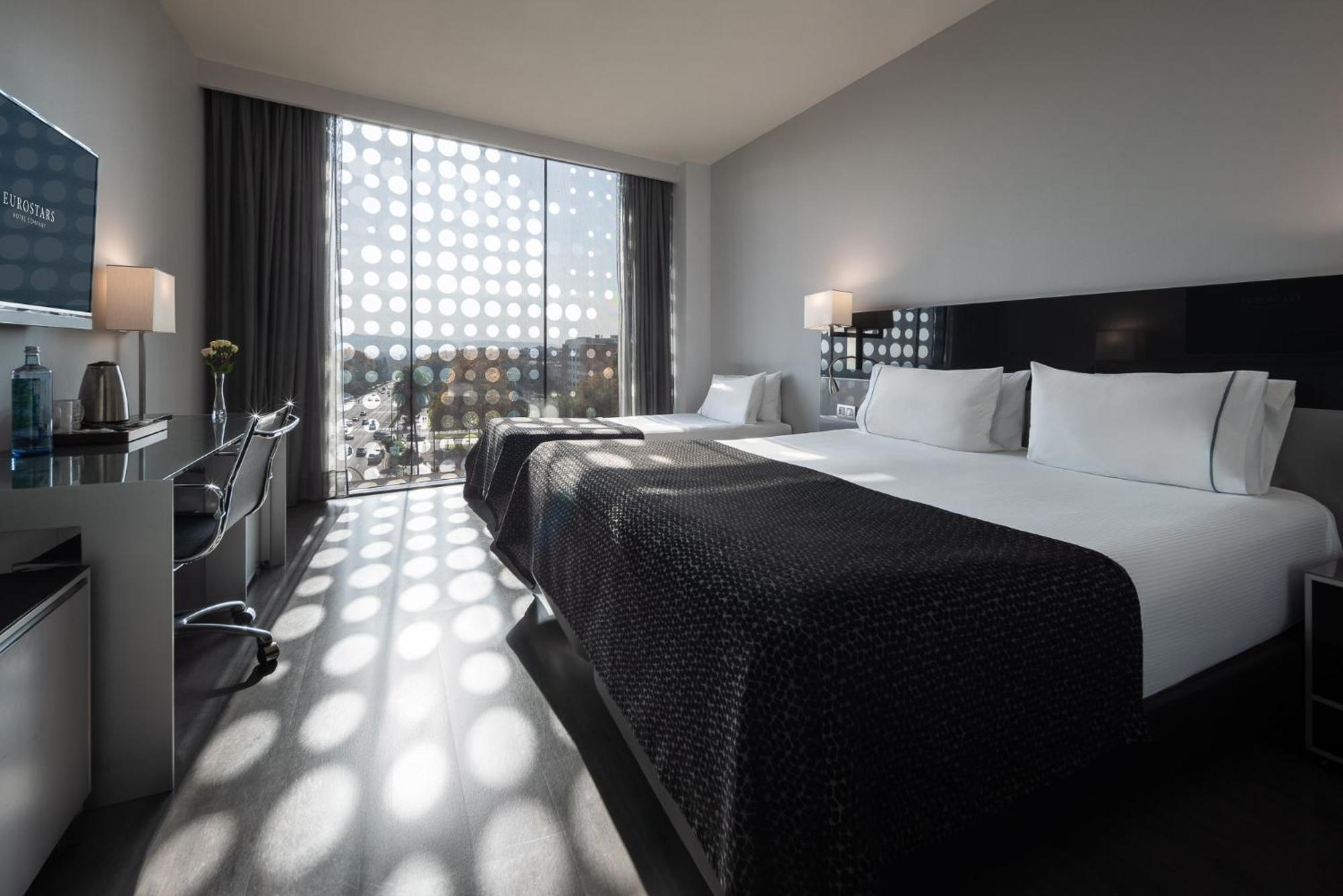 Eurostars Palace Κόρδοβα Εξωτερικό φωτογραφία A room at the hotel